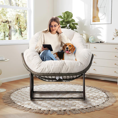 A Warm Embrace: Curl Up in Your Cozy, Cushioned Papasan Sanctuary